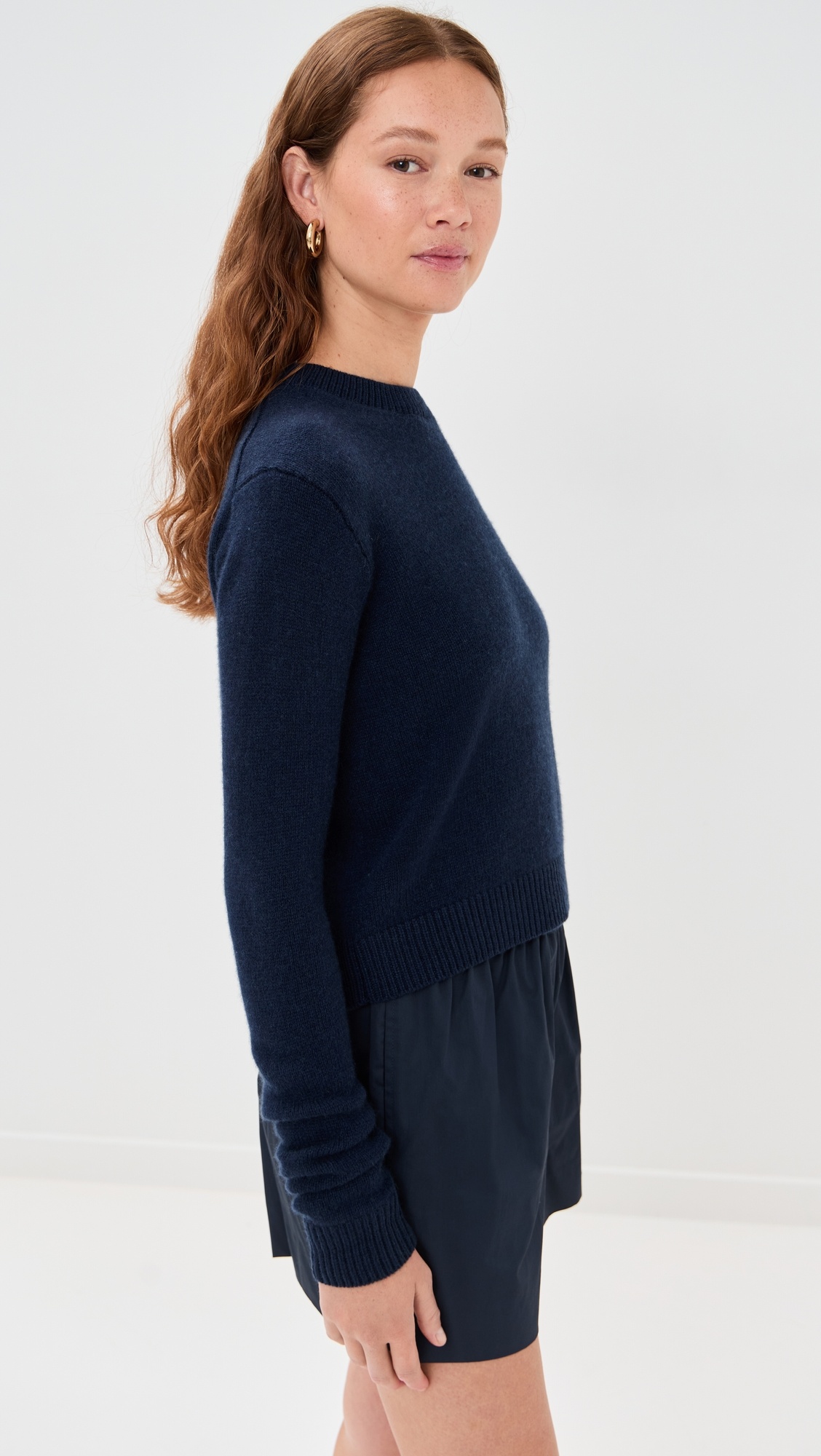 Simple Cashmere Crew Sweater - 3