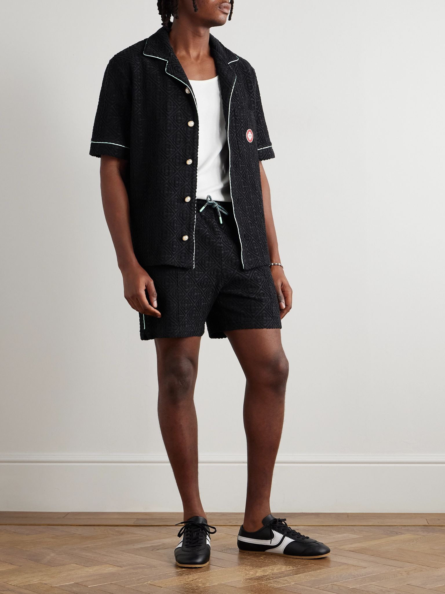 Straight-Leg Logo-Appliquéd Cotton-Blend Jacquard-Terry Shorts Black - 2