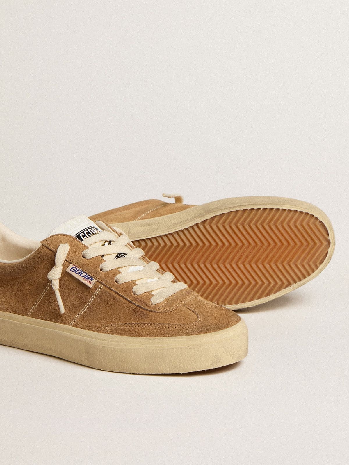 Women's Soul Star in camel-colored suede with white leather heel tab and tongue - 3