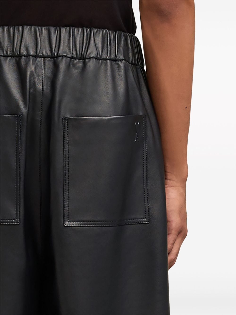 knee-length leather shorts - 5