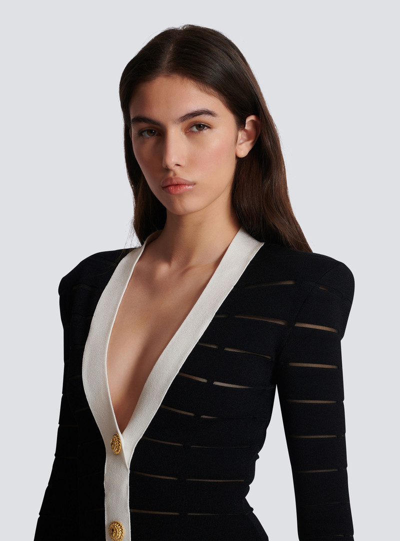 Two-tone knit dress with buttons 7
