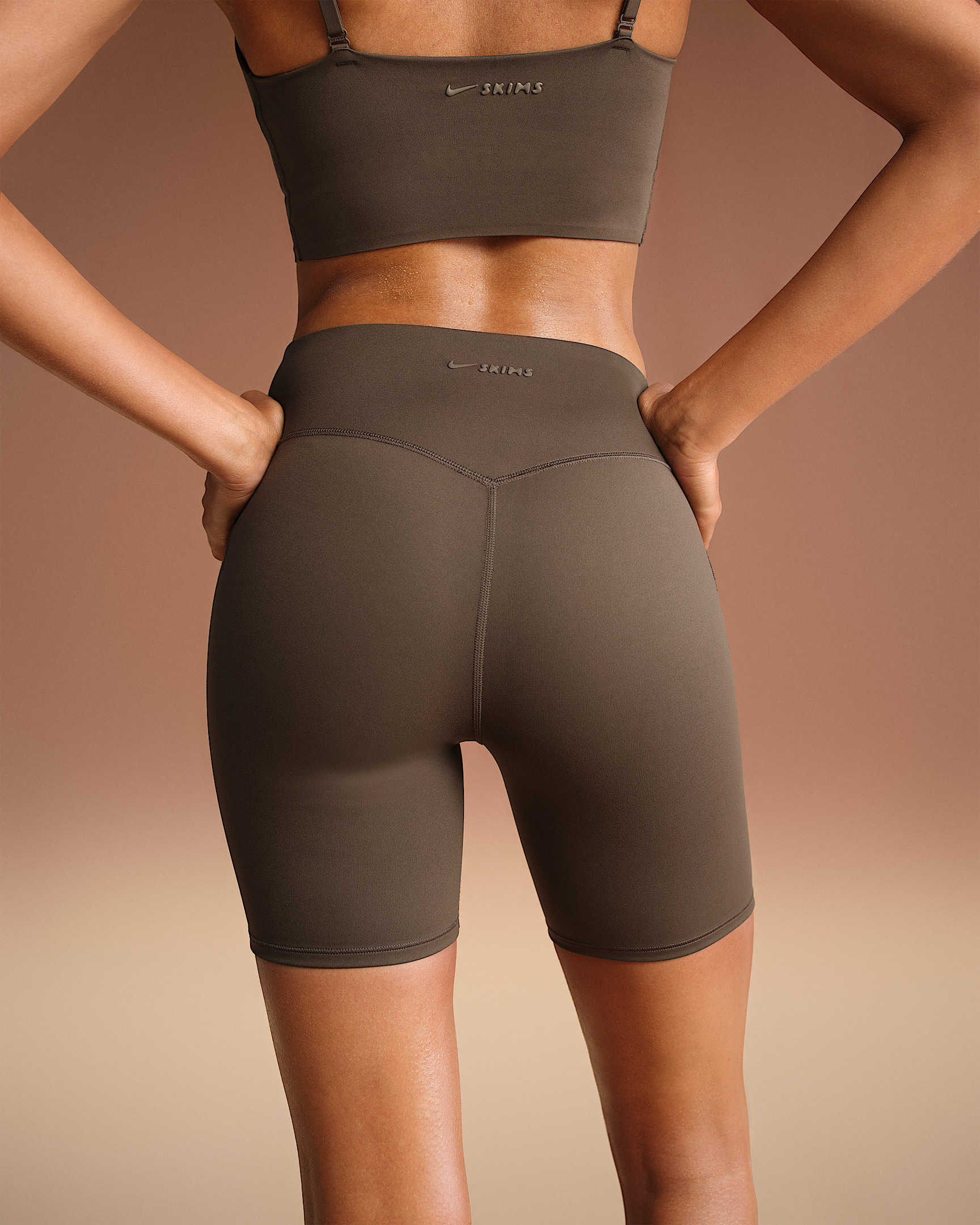 NikeSKIMS Matte Women's High-Waisted 5" Biker Shorts - 3