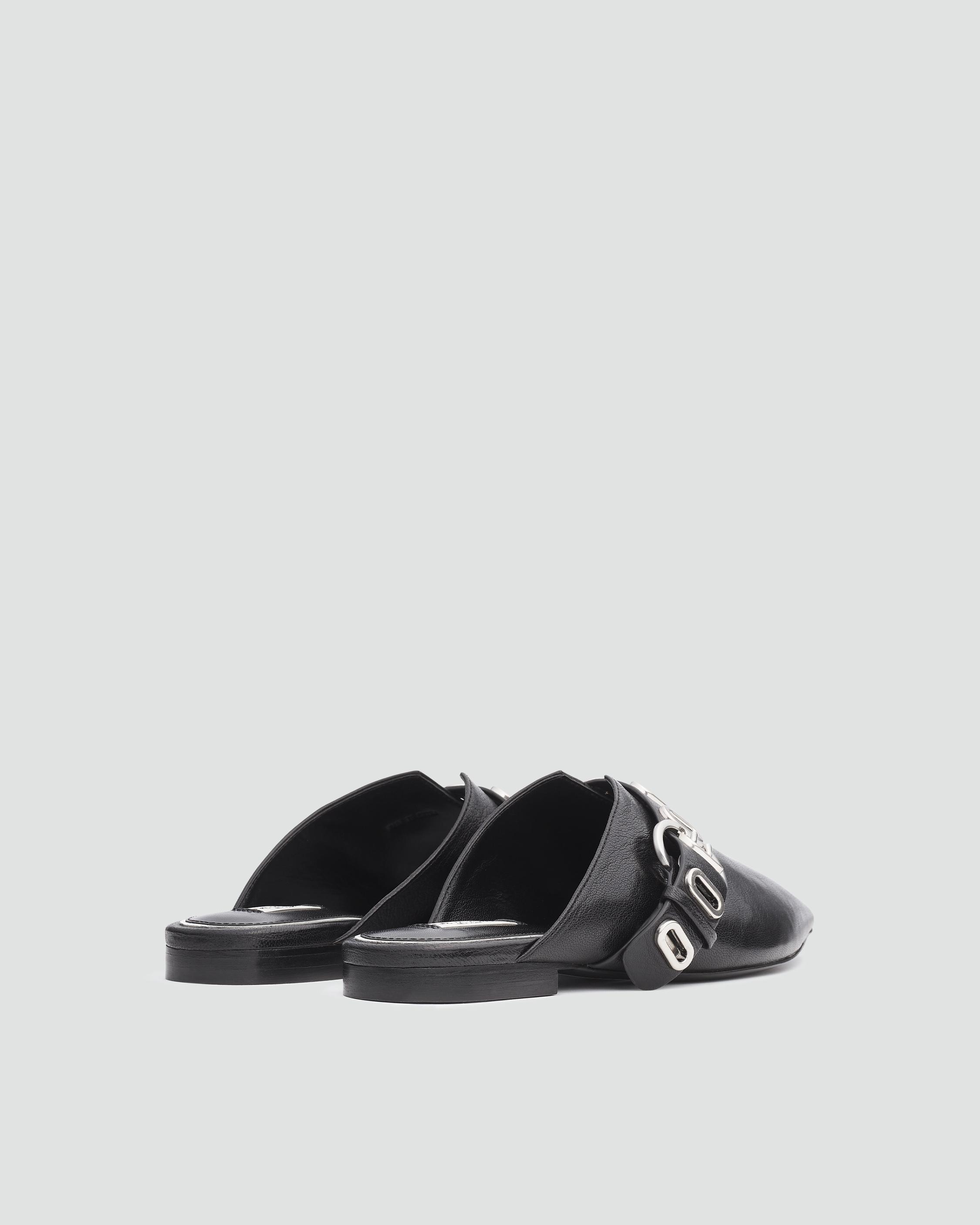 Victory Slide - Leather
Slip-On Flat - 3