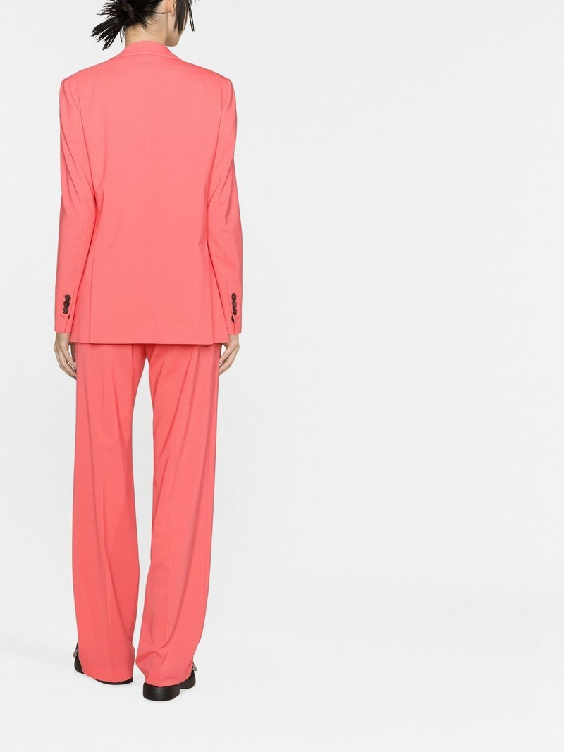 single-breasted suit 3