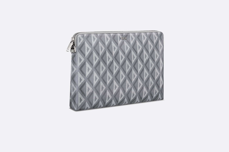 Dior Pouch outlook