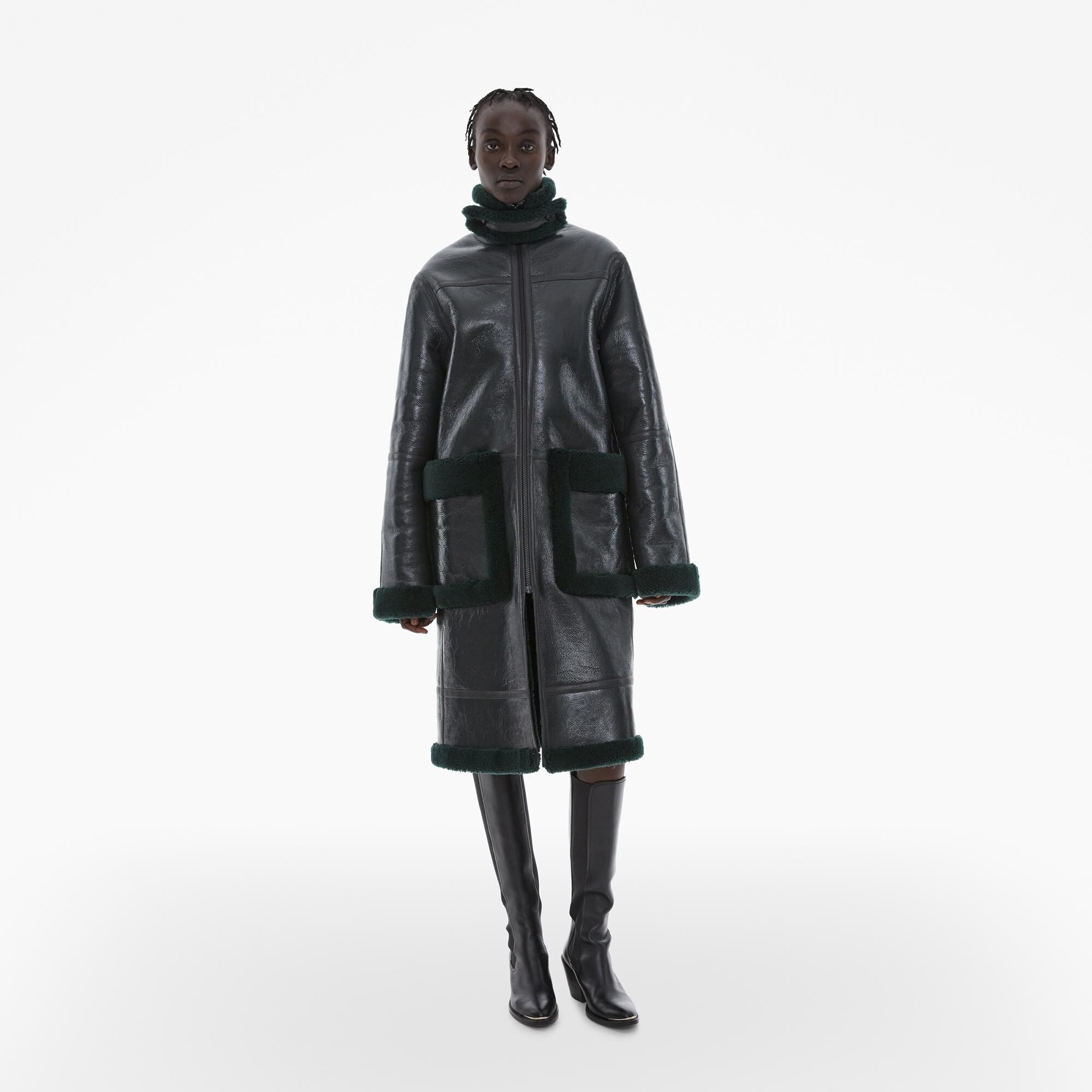 PATENT LEATHER SHEARLING COAT - 2