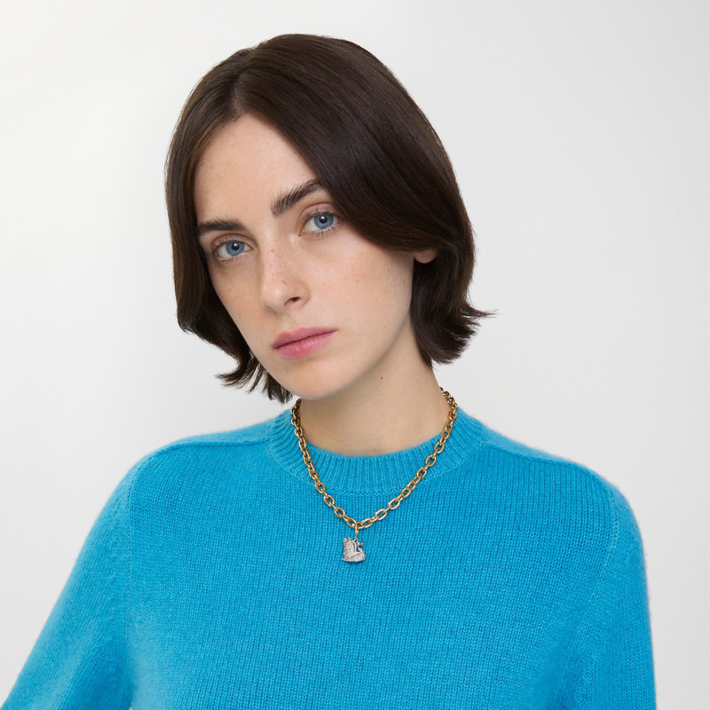 Burberry Swan Charm outlook