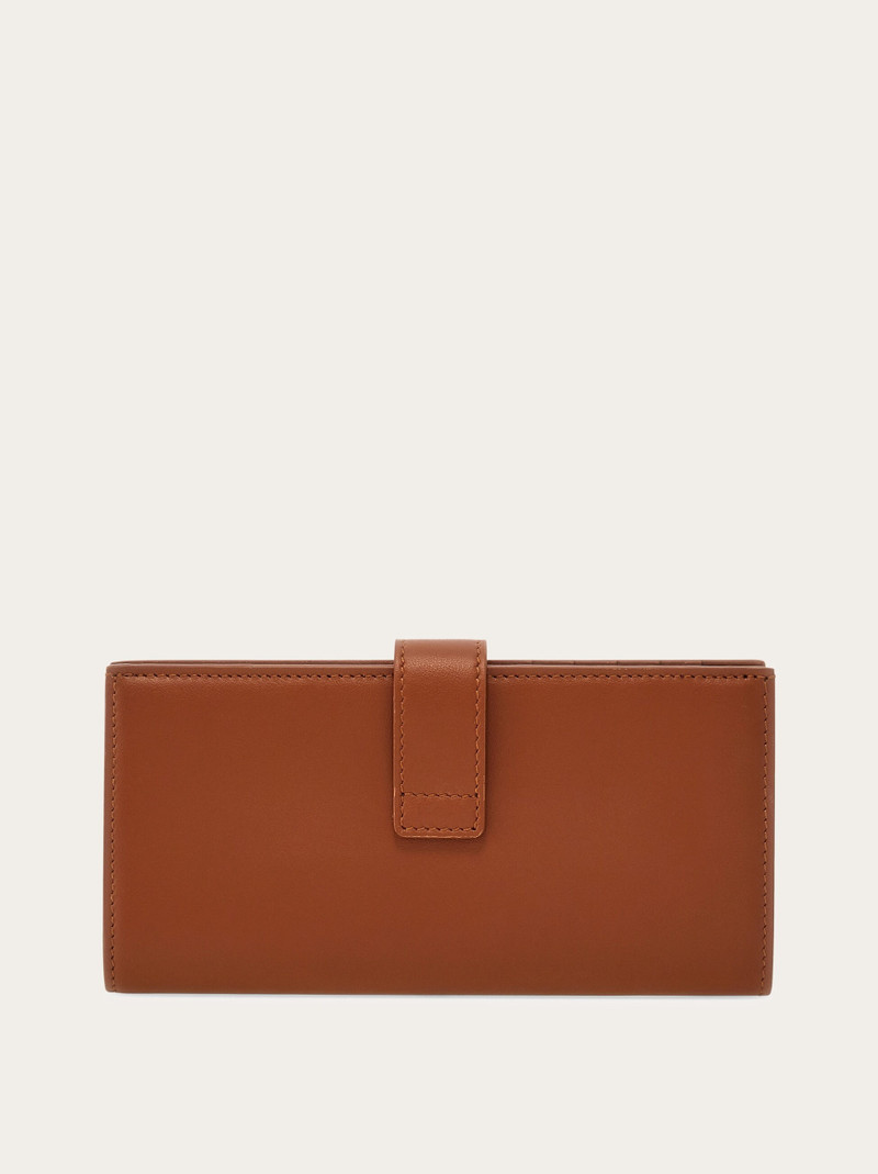 Hug continental wallet 3