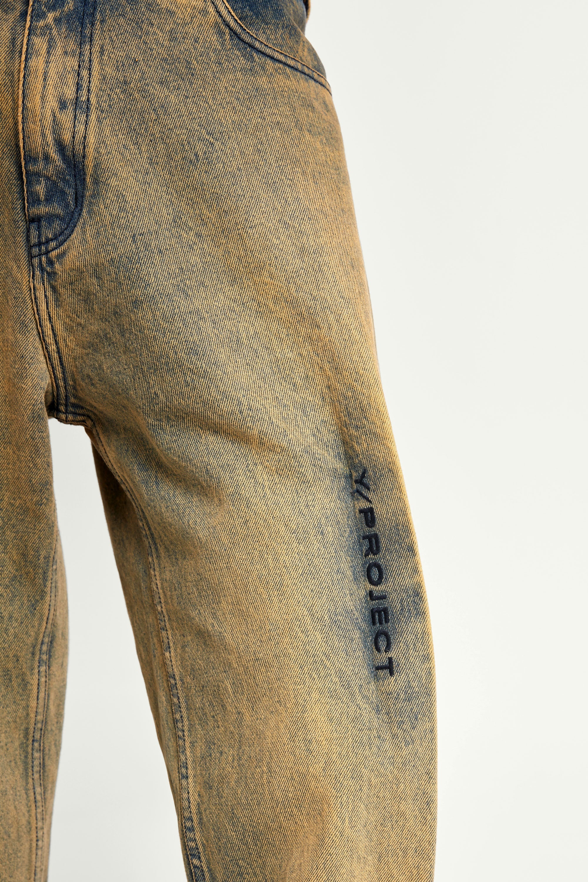 Pinched Logo Jeans - 4