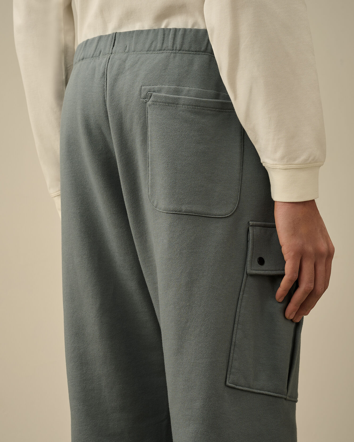 Diagonal Raised Fleece Cargo Sweatpants - 6