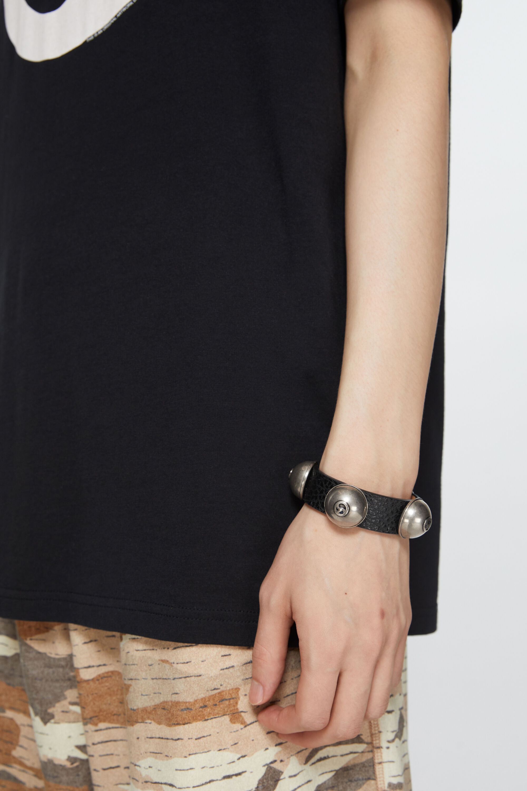Leather stud bracelet - Black - 3