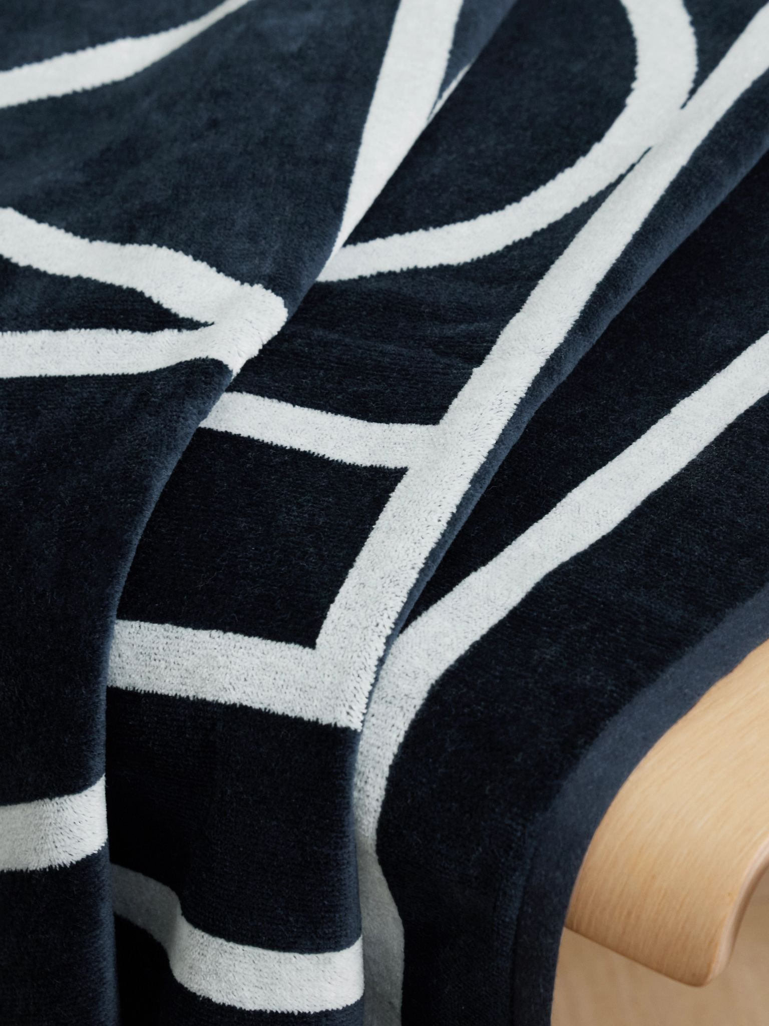Cotton-terry jacquard beach towel Navy - 3