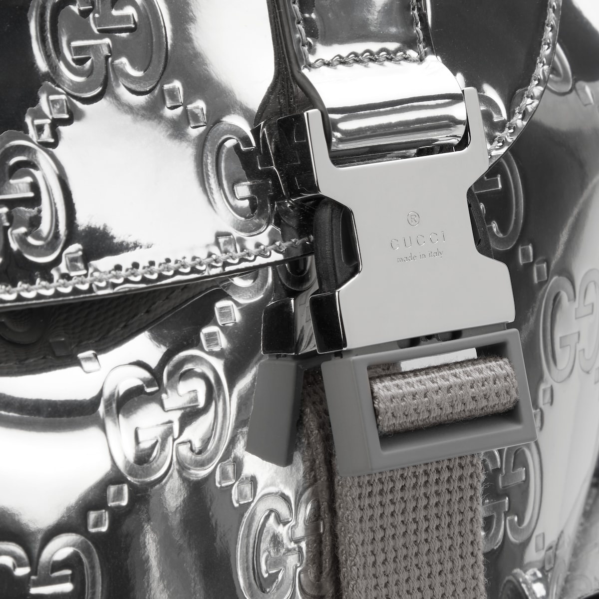 Large mirror-effect GG backpack - 4