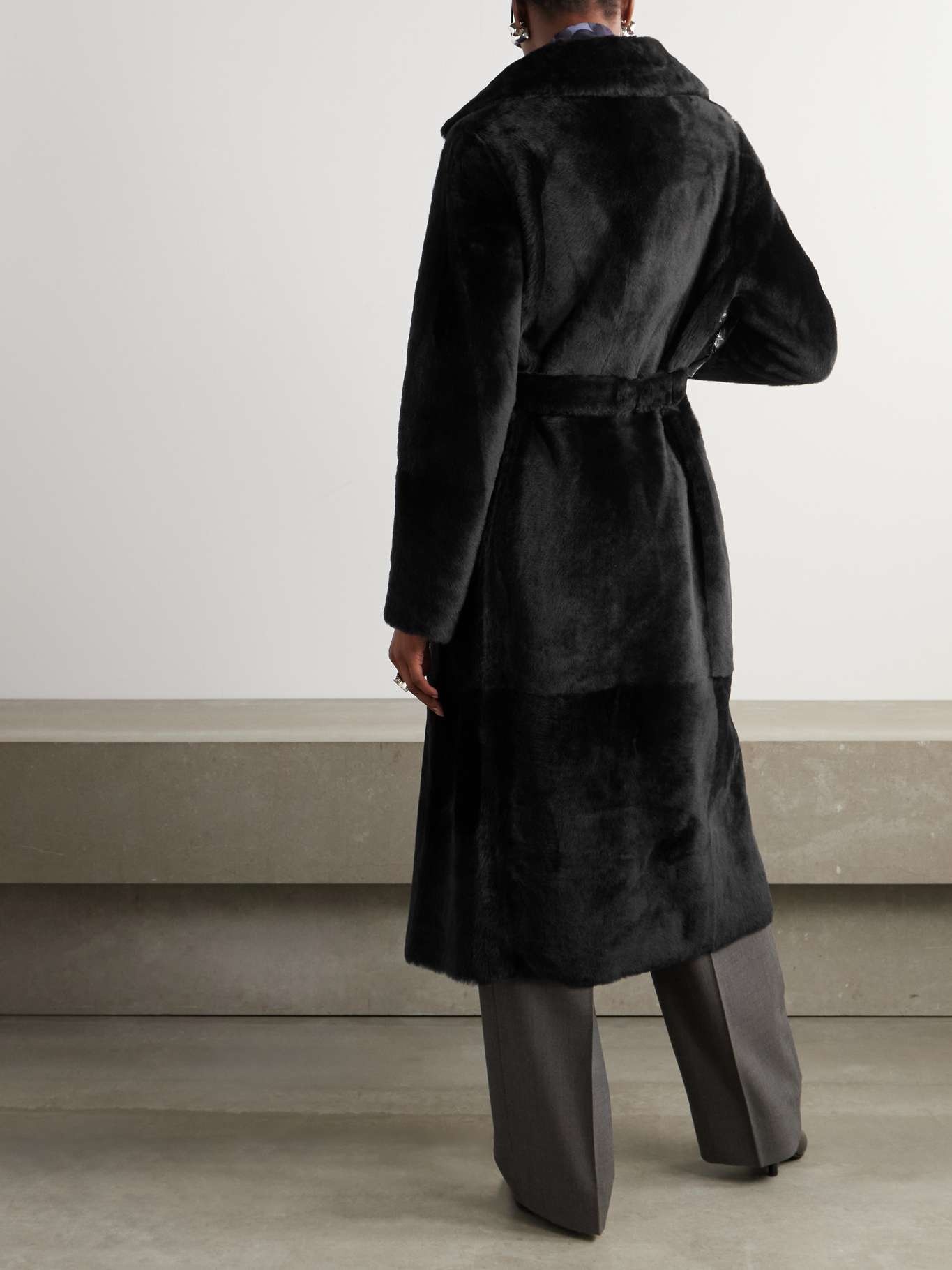 Reversible shearling coat - 4