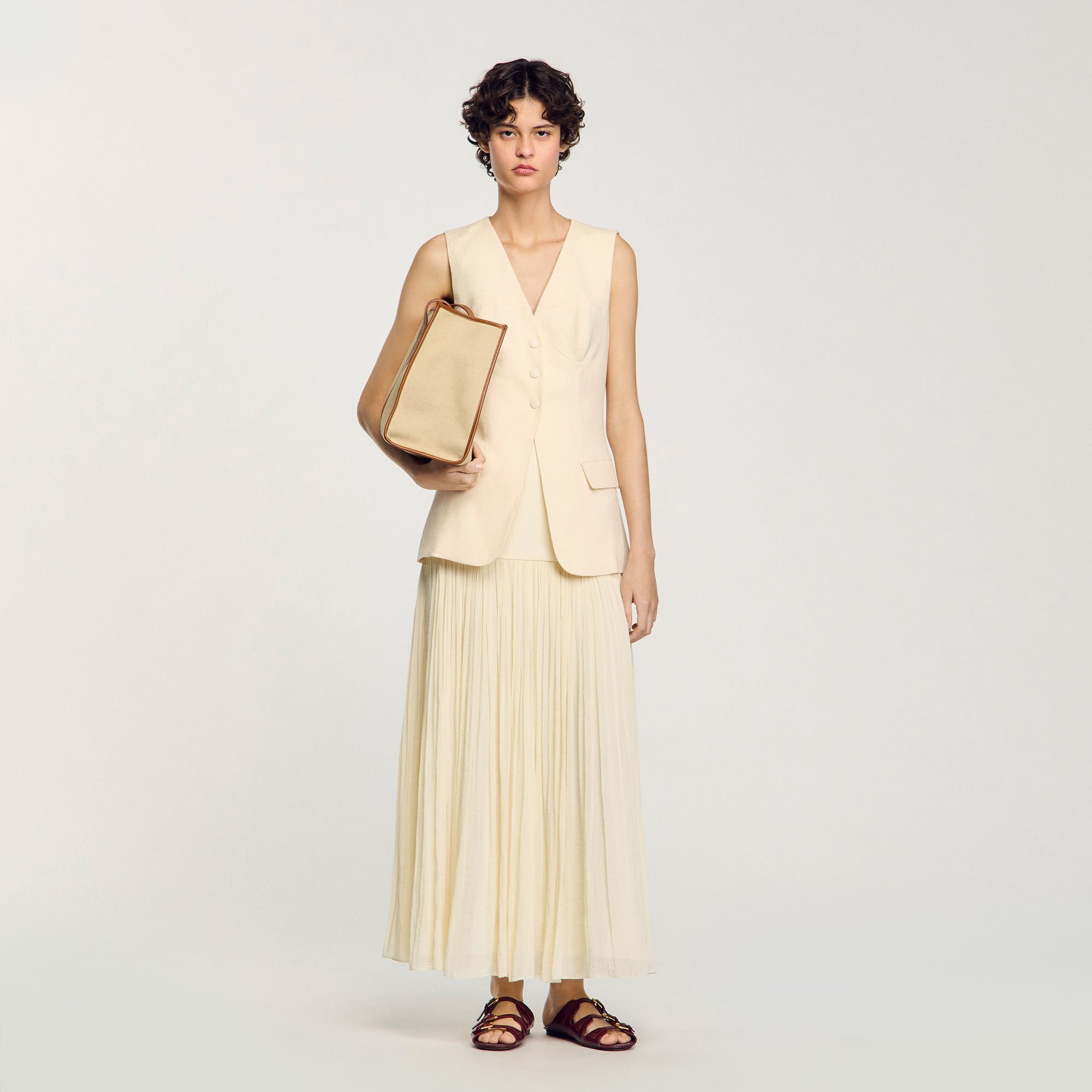 SLEEVELESS VEST - 1
