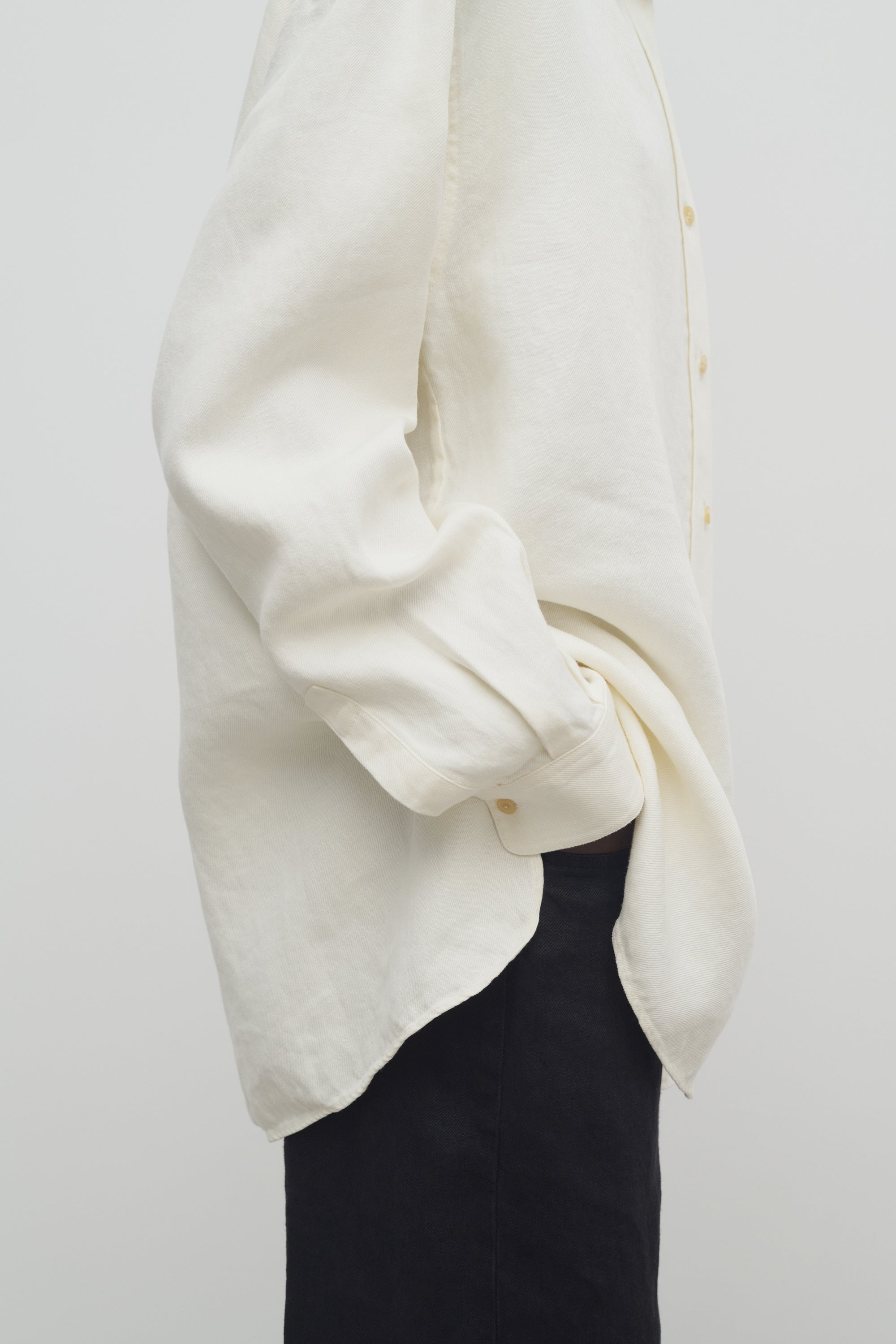 Nesson Shirt in Linen - 4
