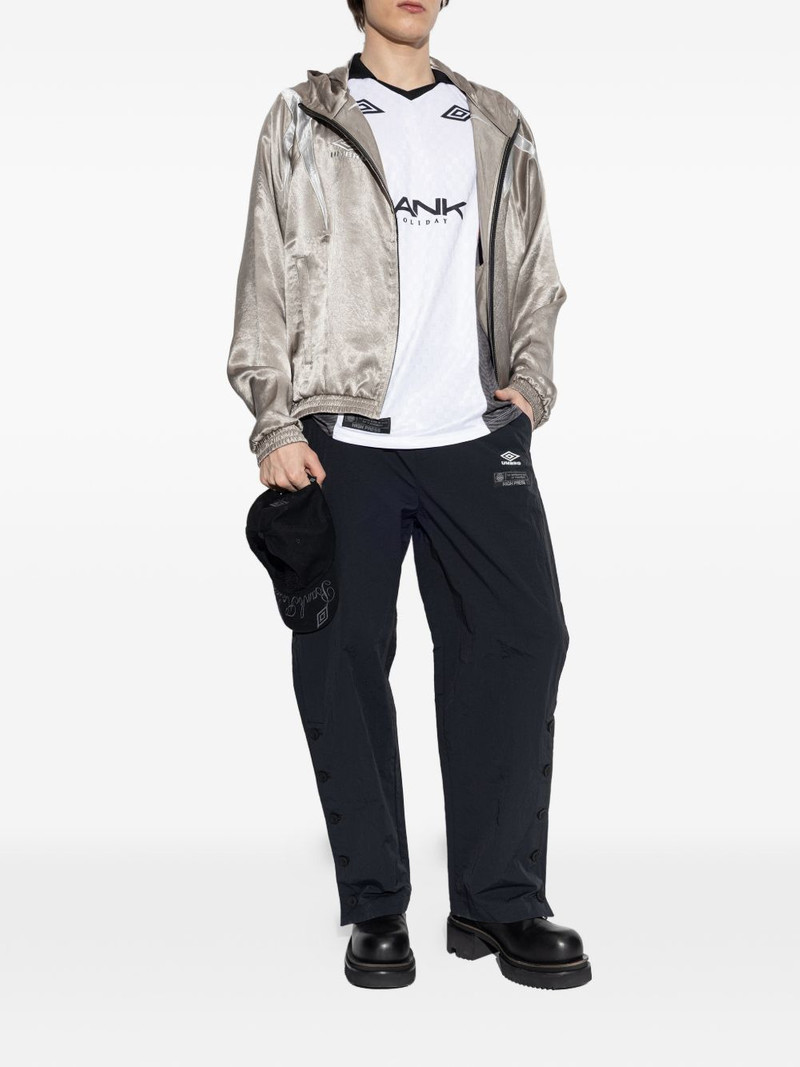 umbro logo-embroidered trousers outlook