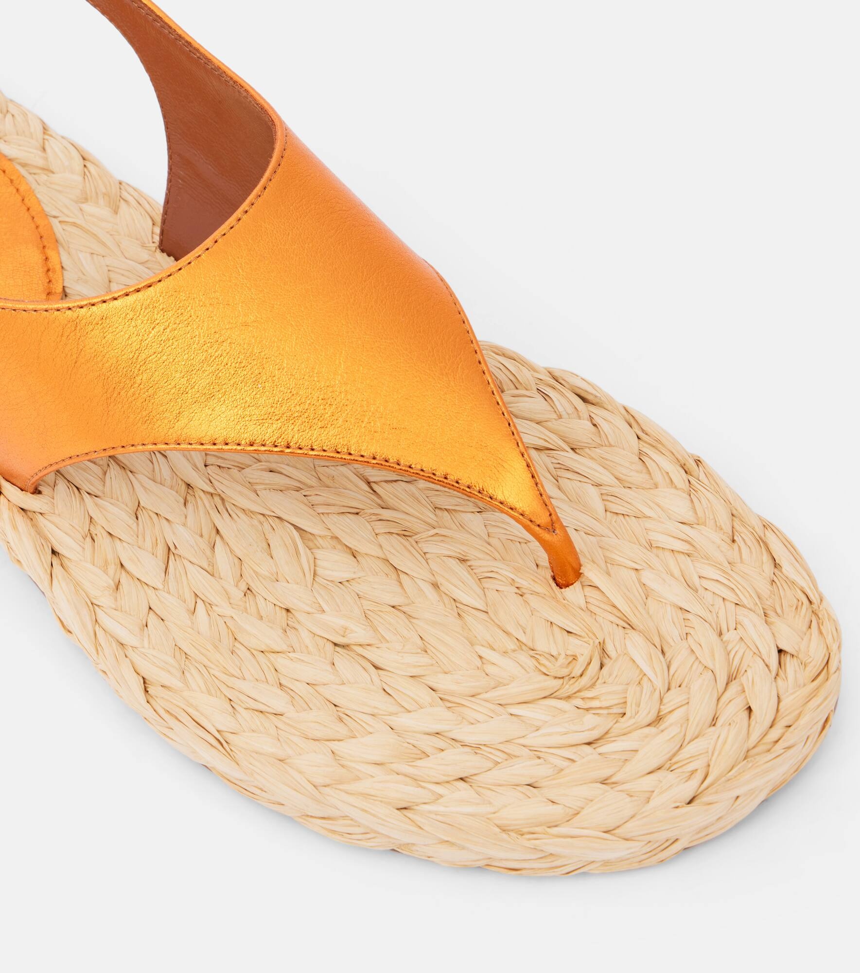 Amalfi metallic leather thong sandals - 5