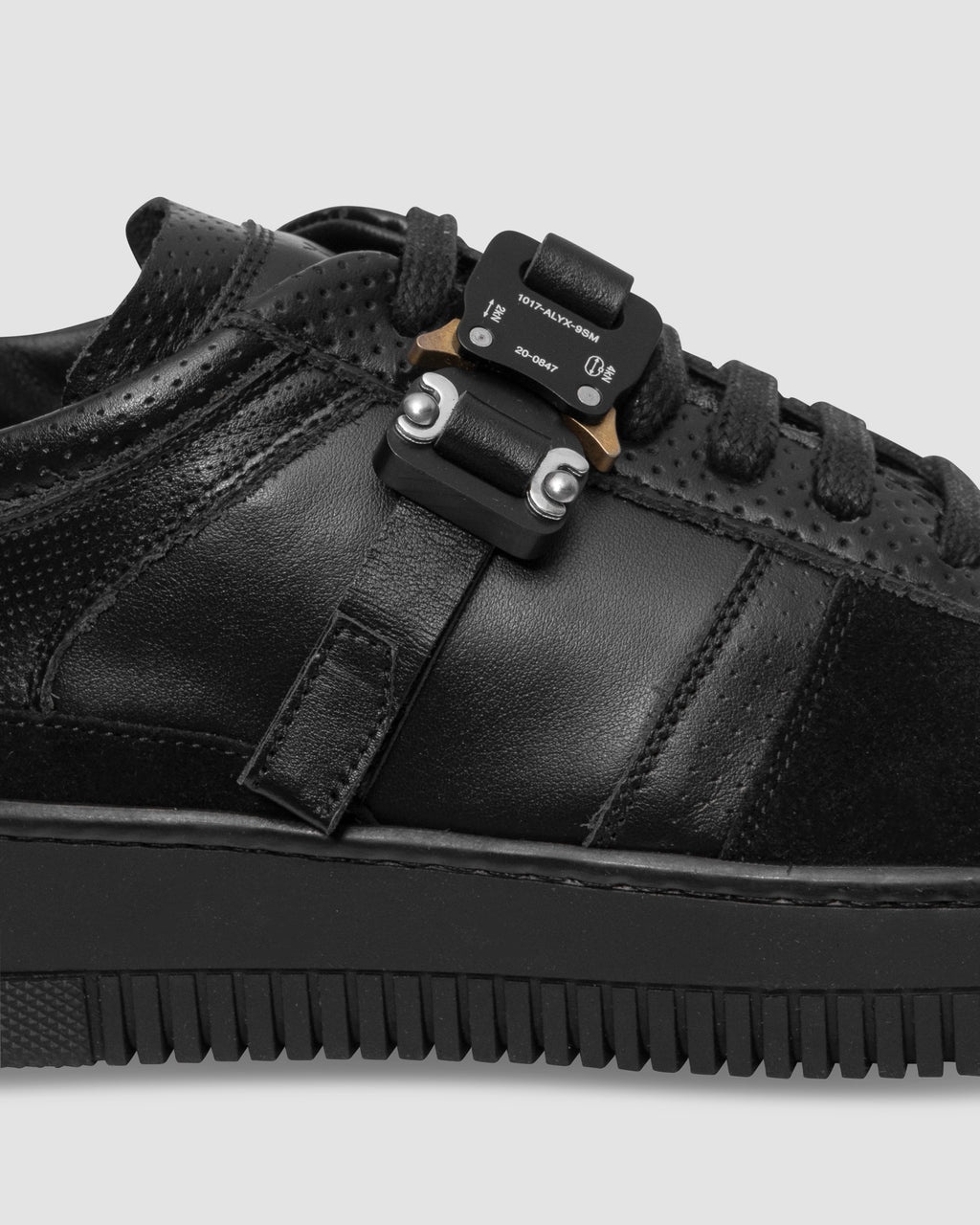 LEATHER BUCKLE LOW TRAINER - 7