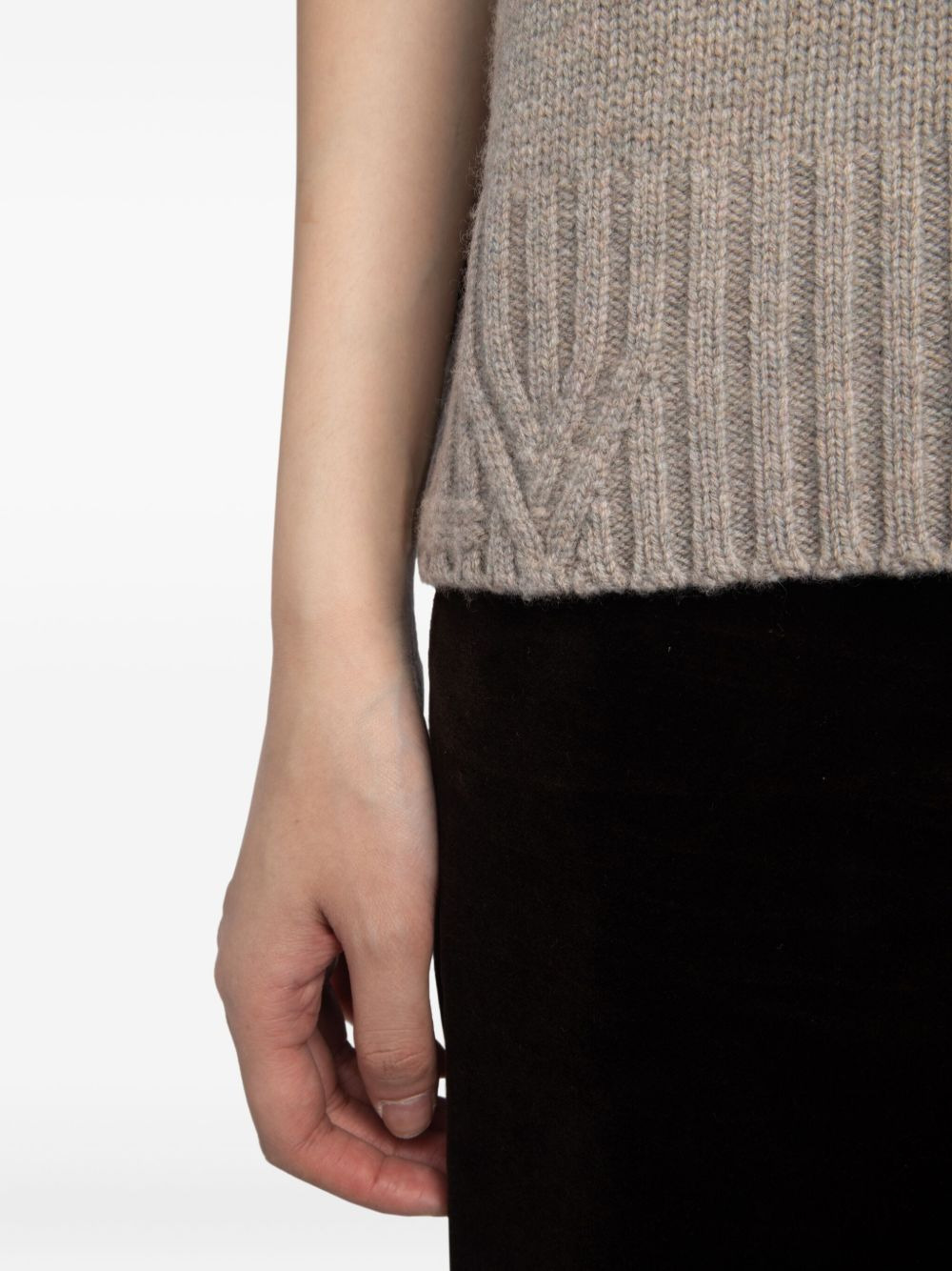 knitted sleeveless vest - 5