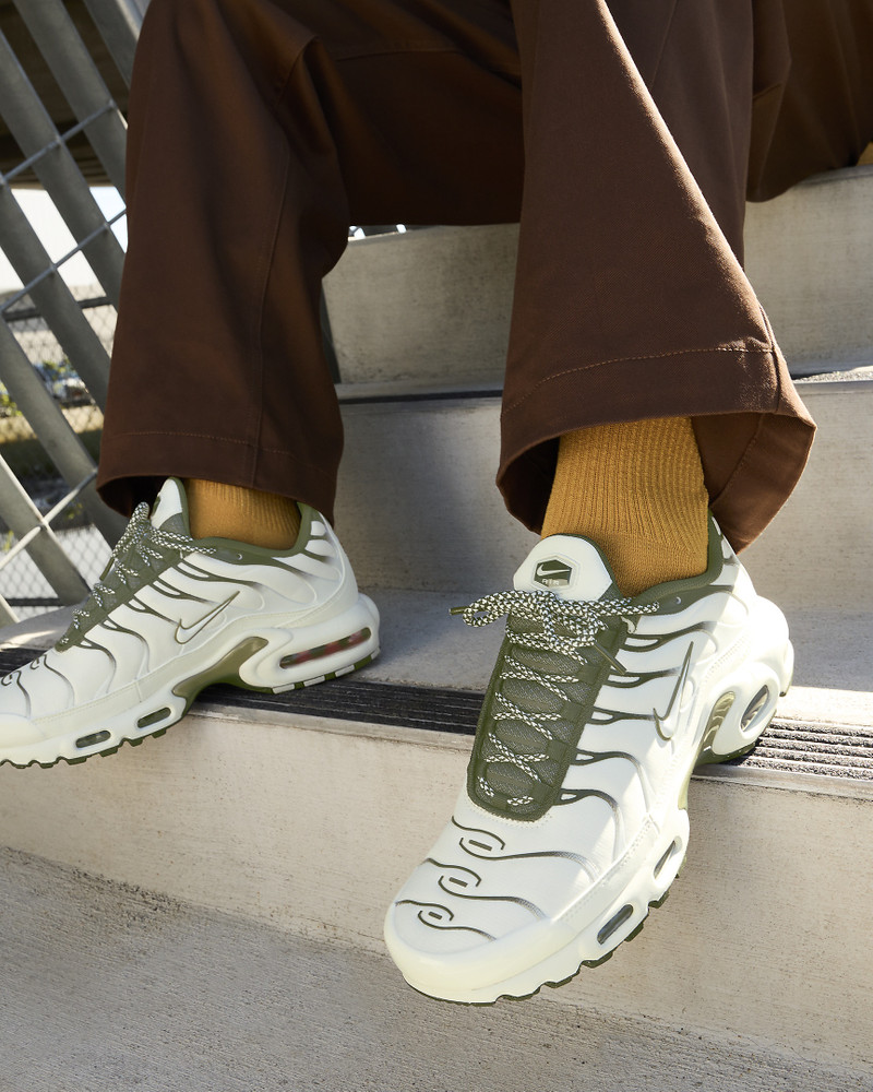 Nike Air Max Plus "Phantom/Neutral Olive" sneakers outlook