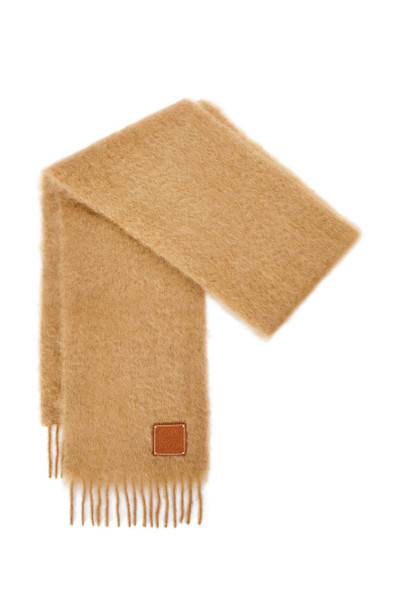 Loewe 23X185 SCARF / CAMEL outlook