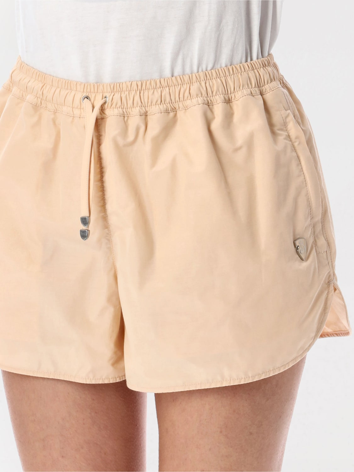 Short woman Burberry - 3