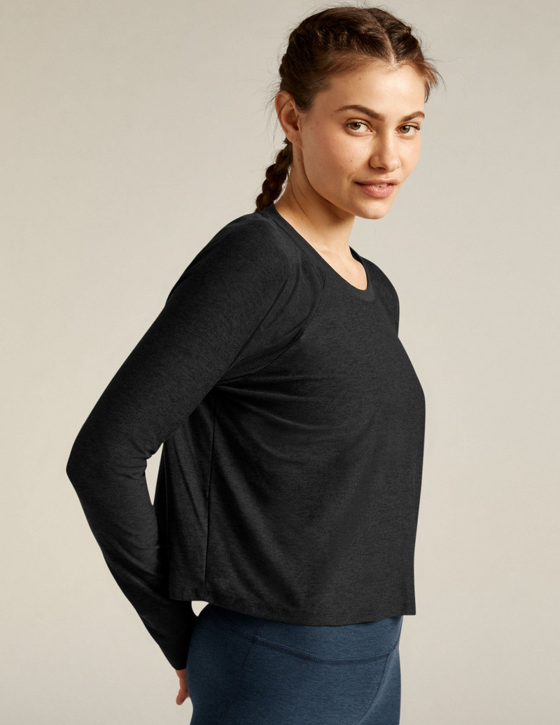 BEYOND YOGA Featherweight Daydreamer Pullover outlook
