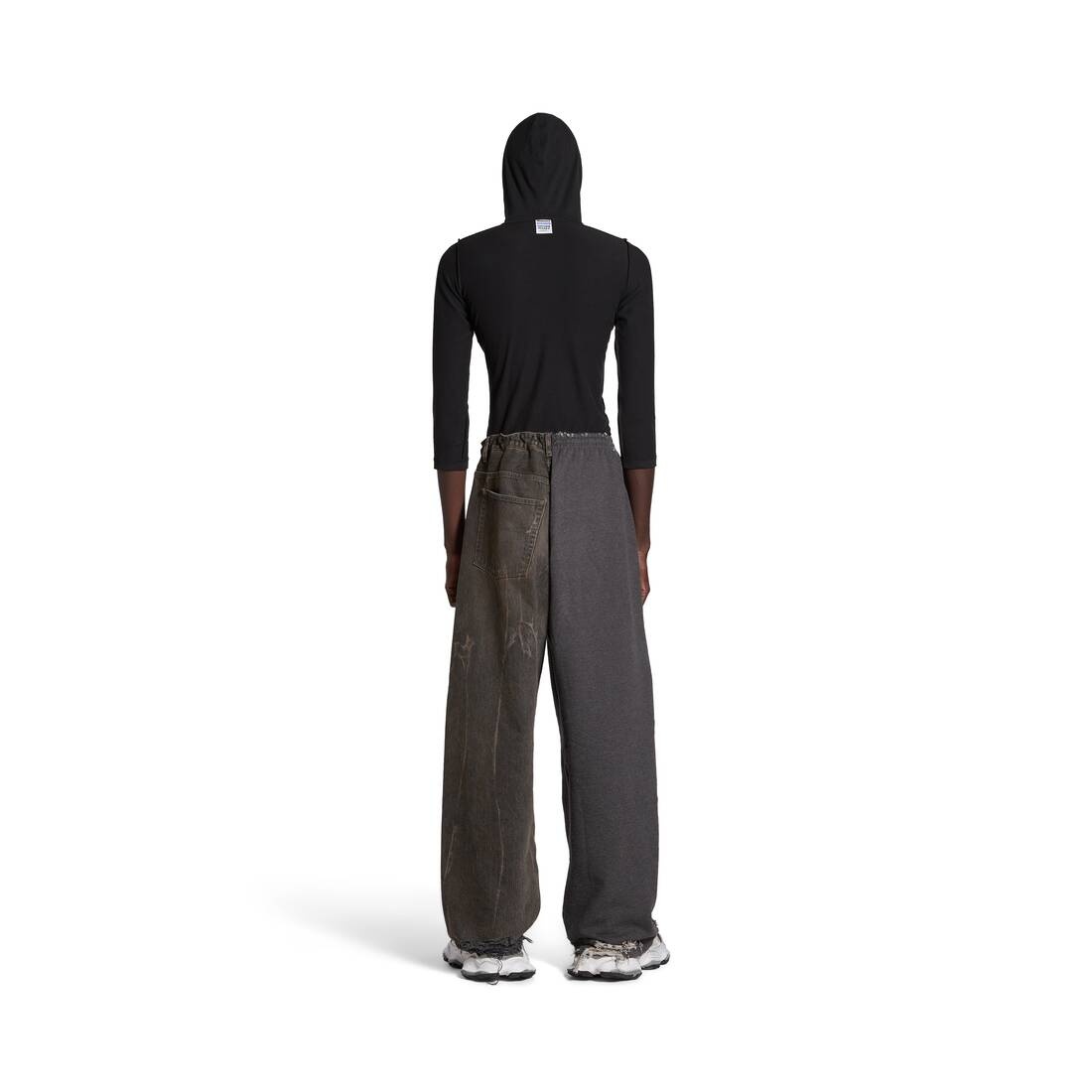 Hybrid Baggy Pants in Dark Brown - 4