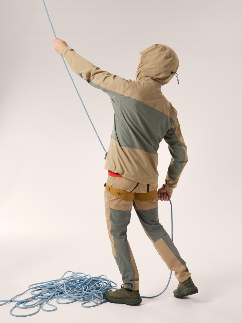 Arc'teryx Serratus Hoody outlook