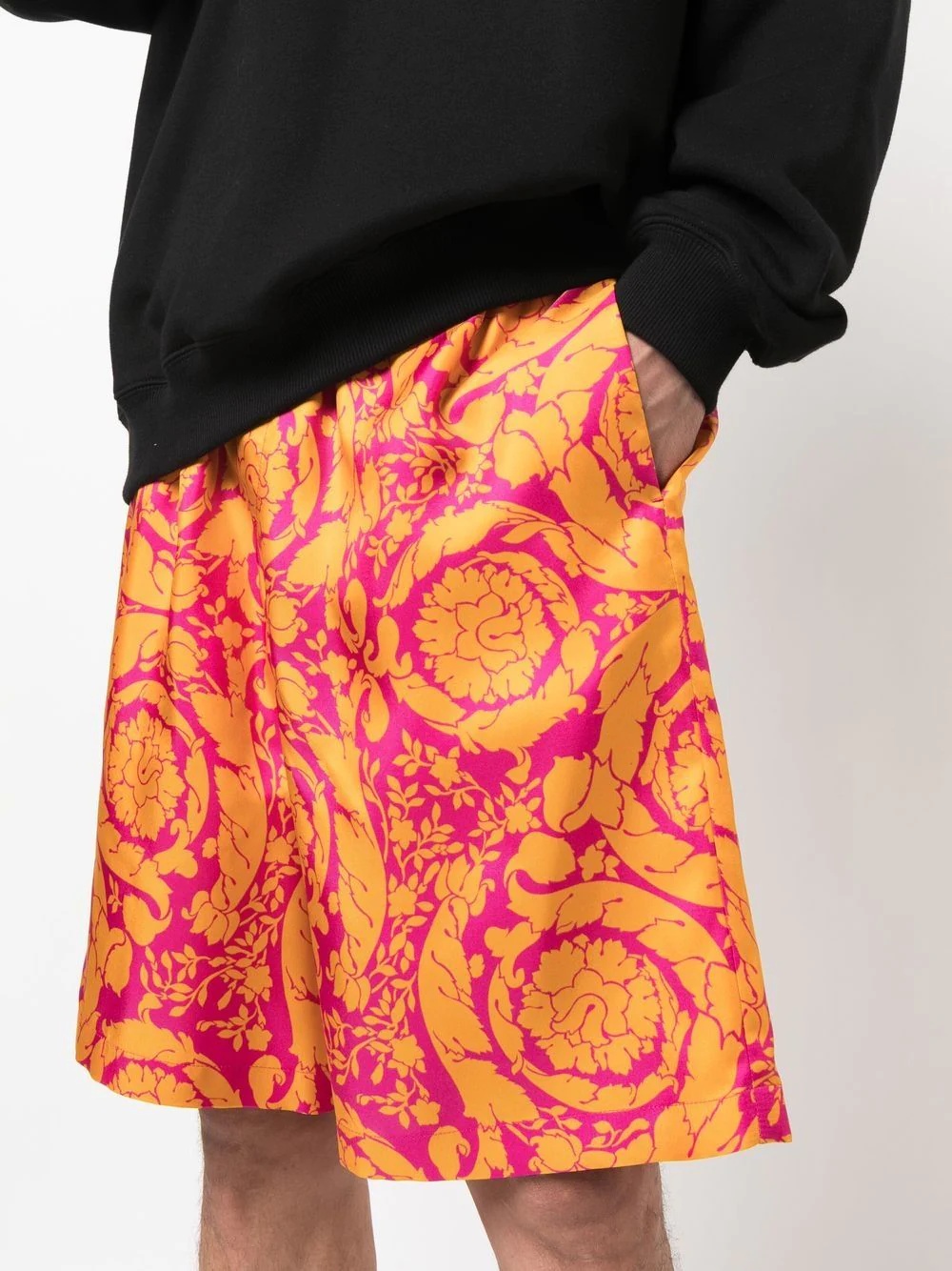 Barocco Silhouette-print silk shorts - 5