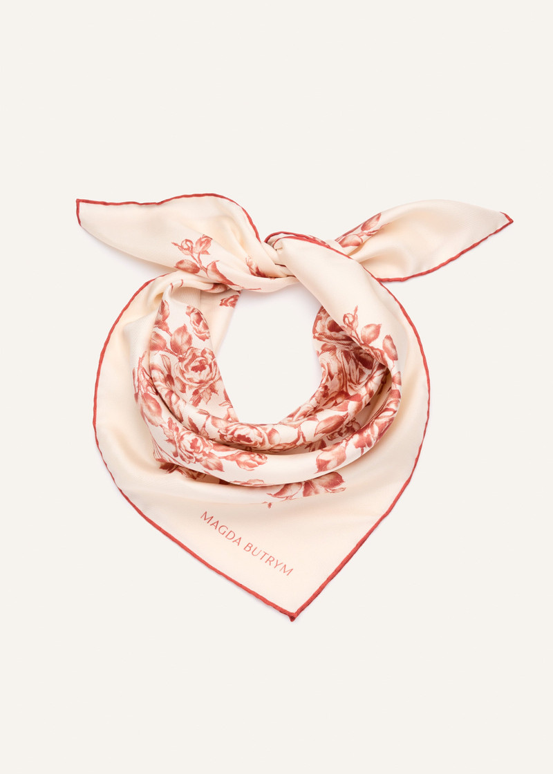Rose-print silk scarf in beige and red 1