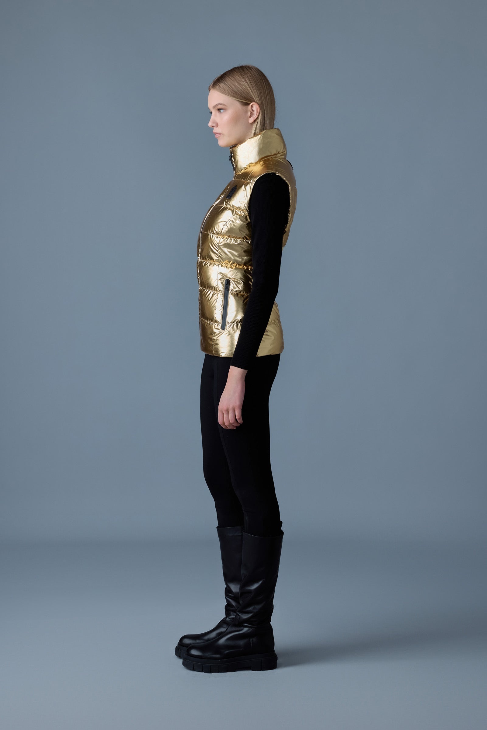 GISELA-M Metallic laminate light down vest - 3