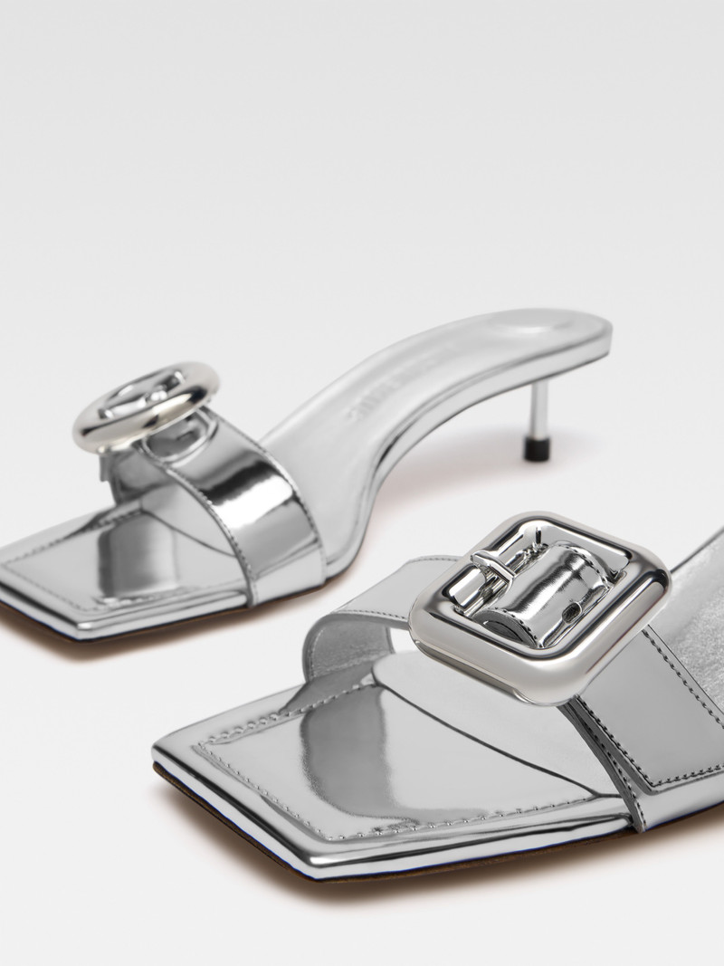 Les sandales Regalo basses 3