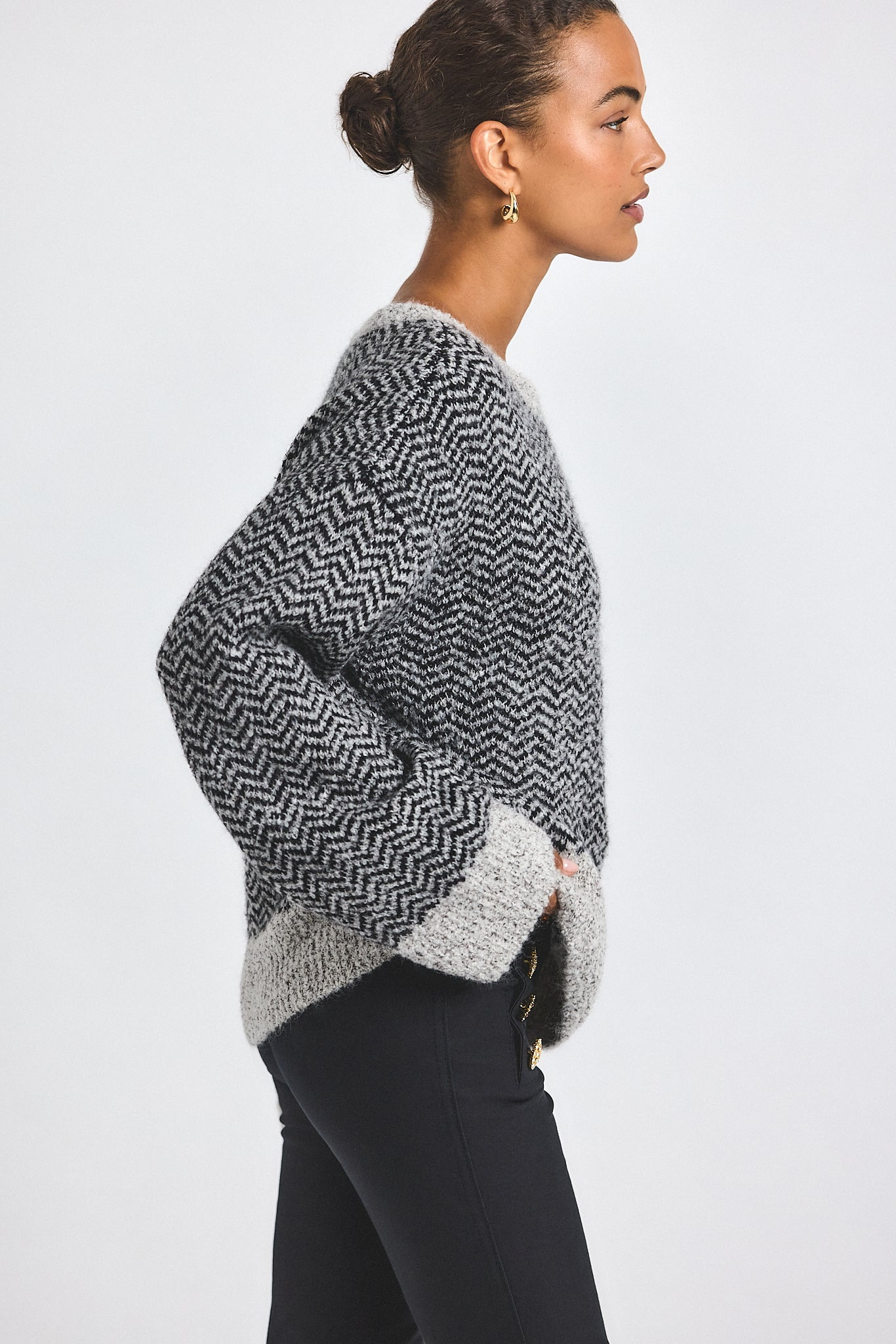 ASTRID HERRINGBONE KNIT SWEATER - 4