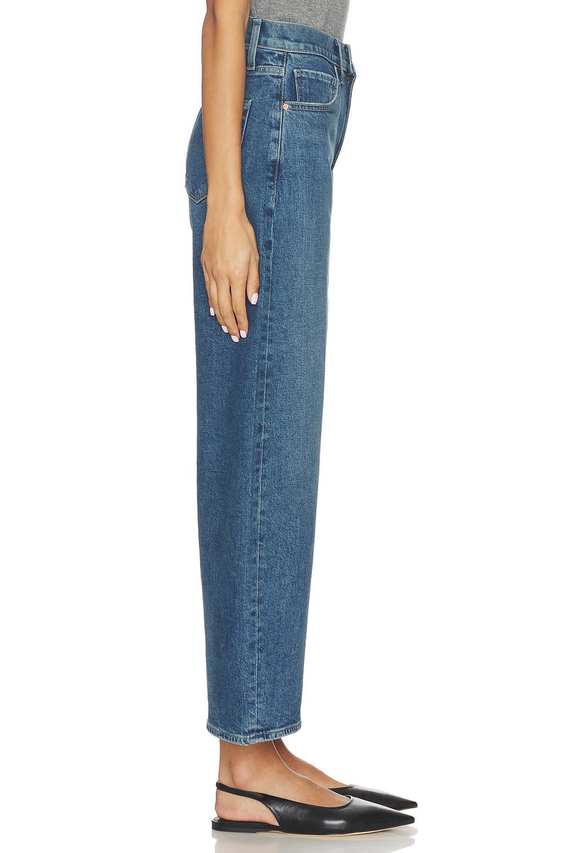 PAIGE Arellia Ankle Jeans outlook