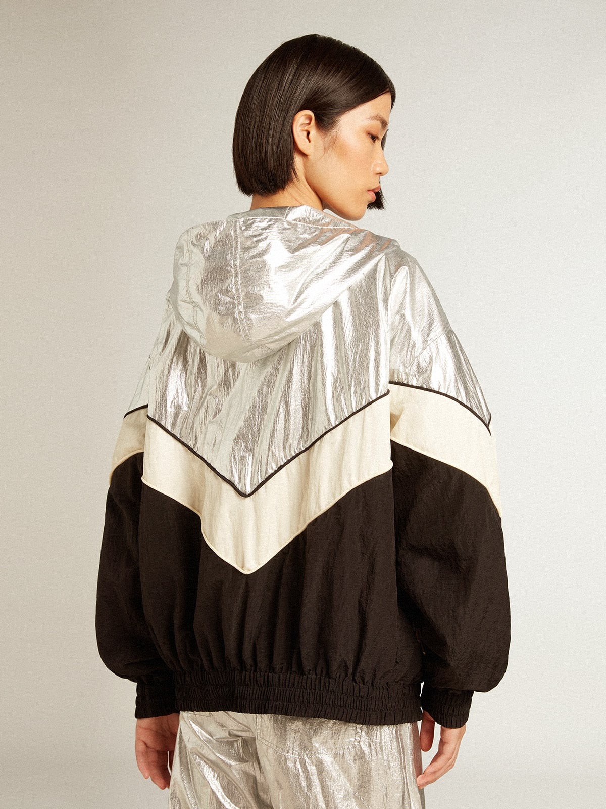 Women's windcheater in silver and black technical fabric - 4