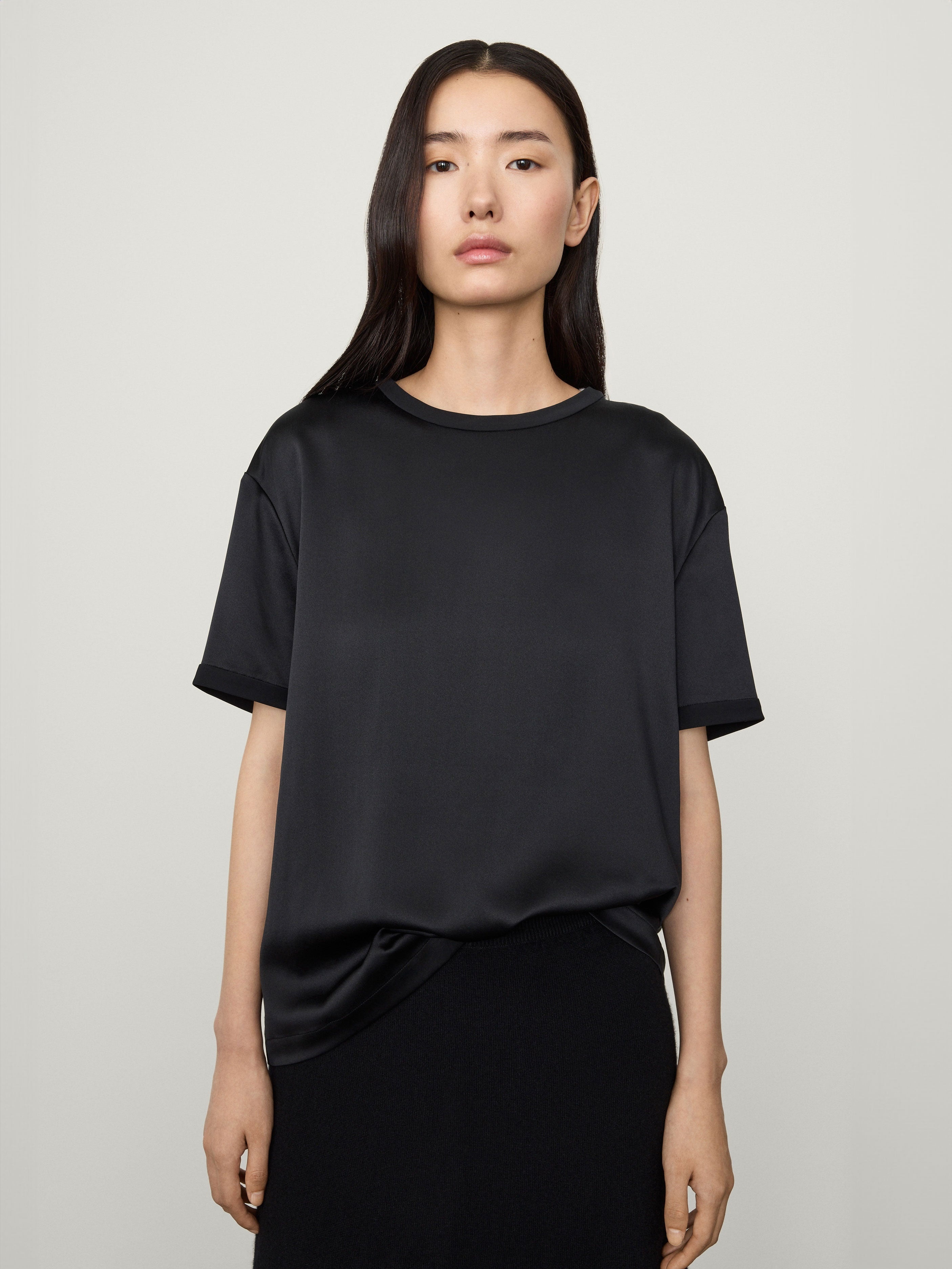 The Round Neck T-Shirt - 4