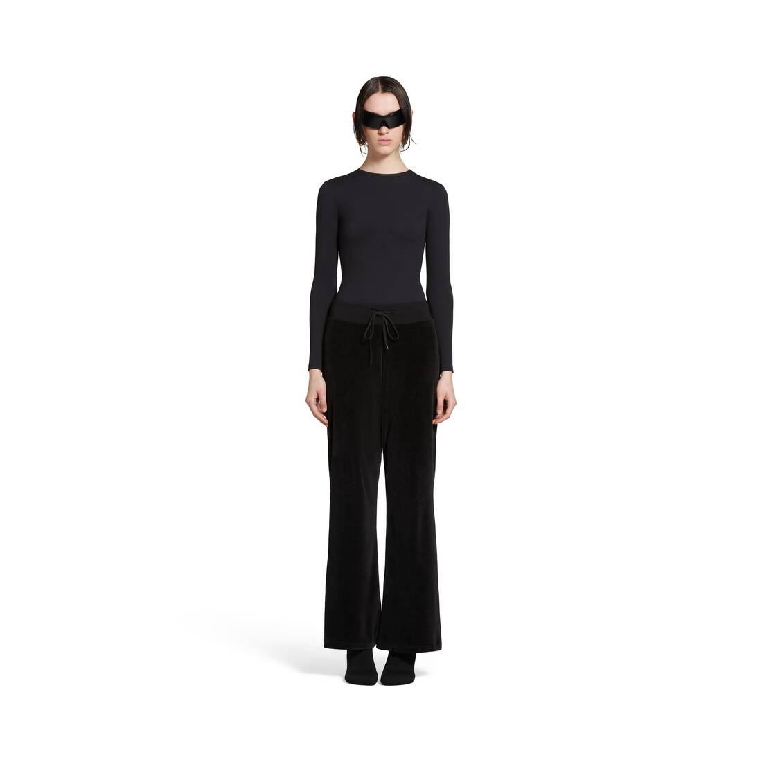 Low-waist Joggers in Black - 2