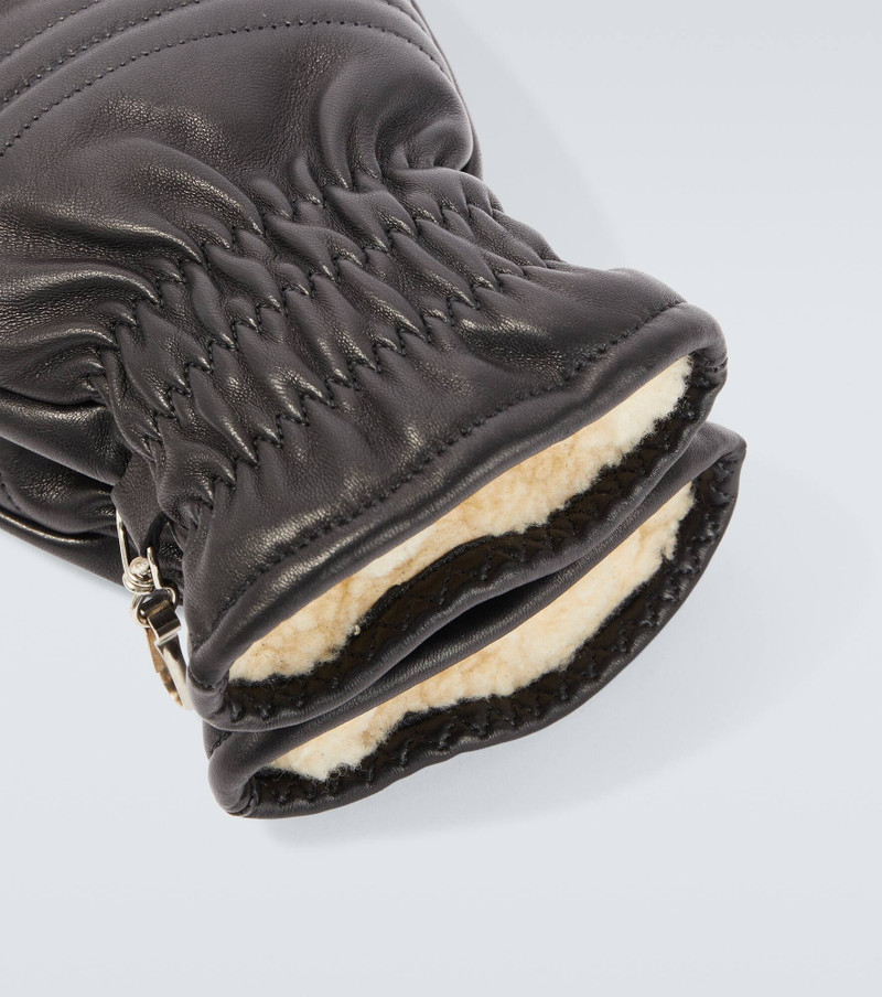 Our Legacy Spheric shearling-lined leather mittens outlook