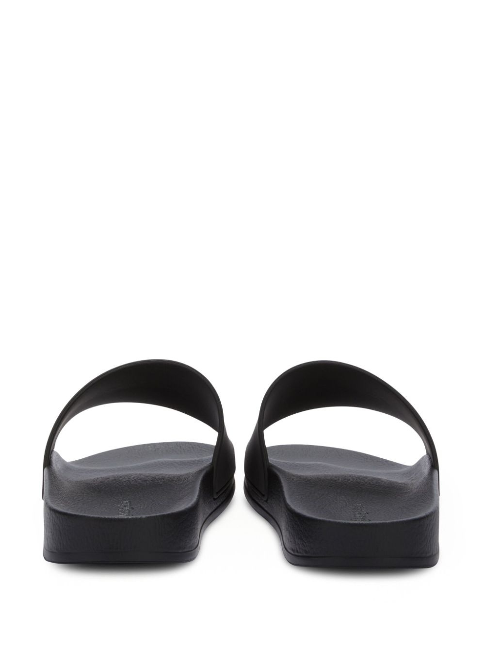 logo-embossed pool slides - 3