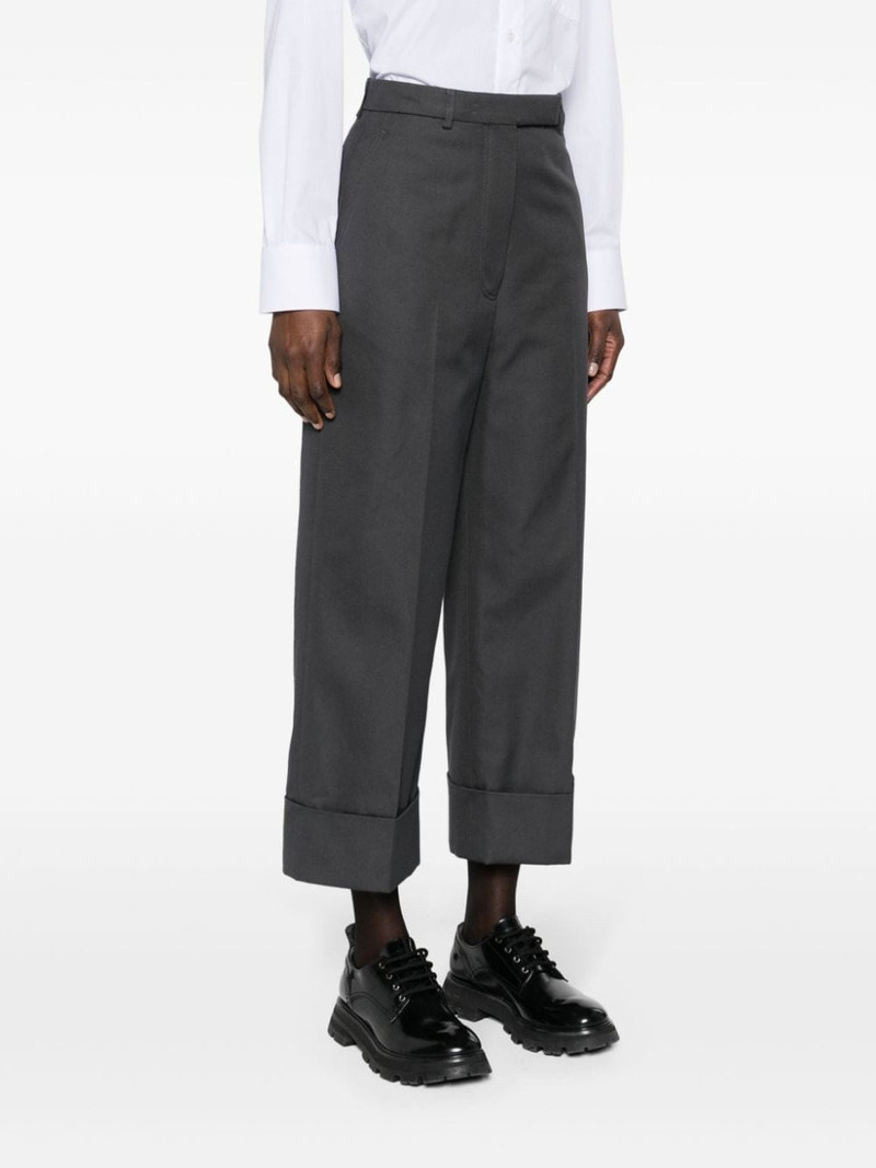 high-waisted canvas trousers 3