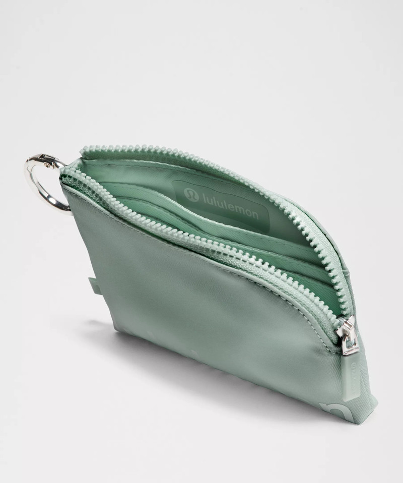 Clippable Card Pouch 4