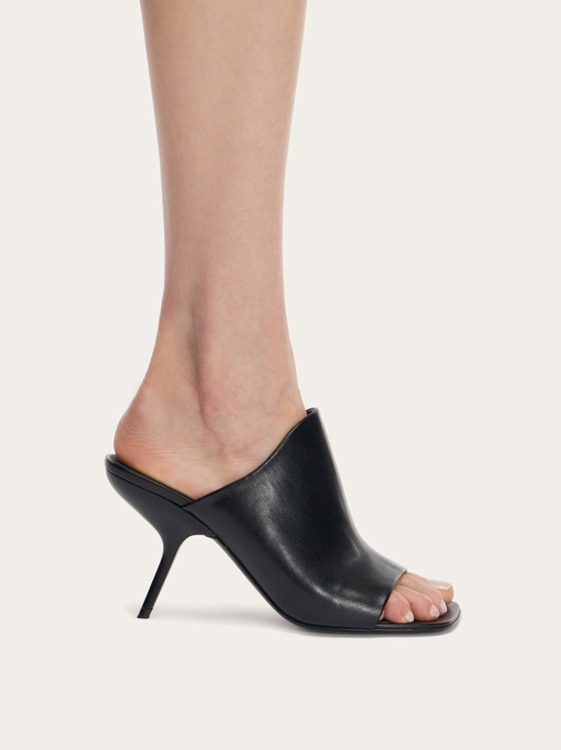OPEN-TOE SLIDE 3