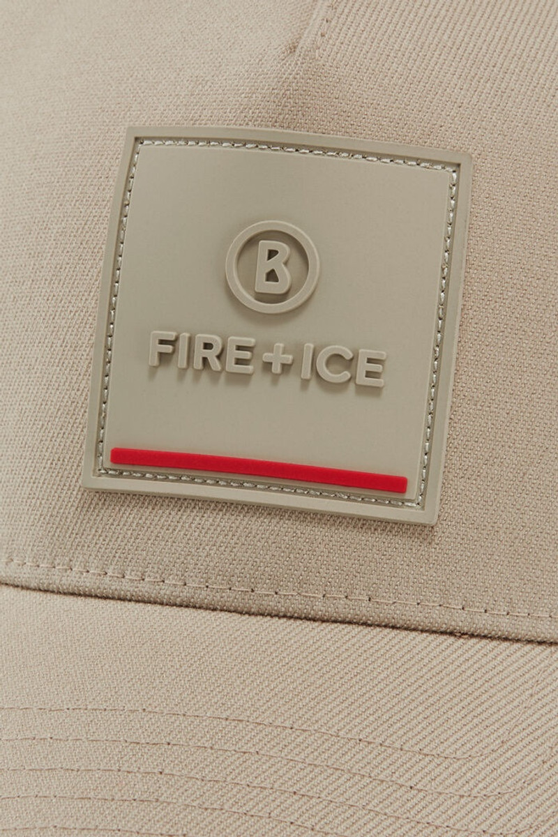 Moray Cap in Beige/Navy blue 3