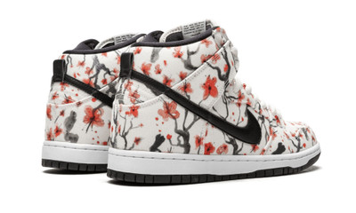 Nike SB Dunk High Pro "Cherry Blossom" outlook
