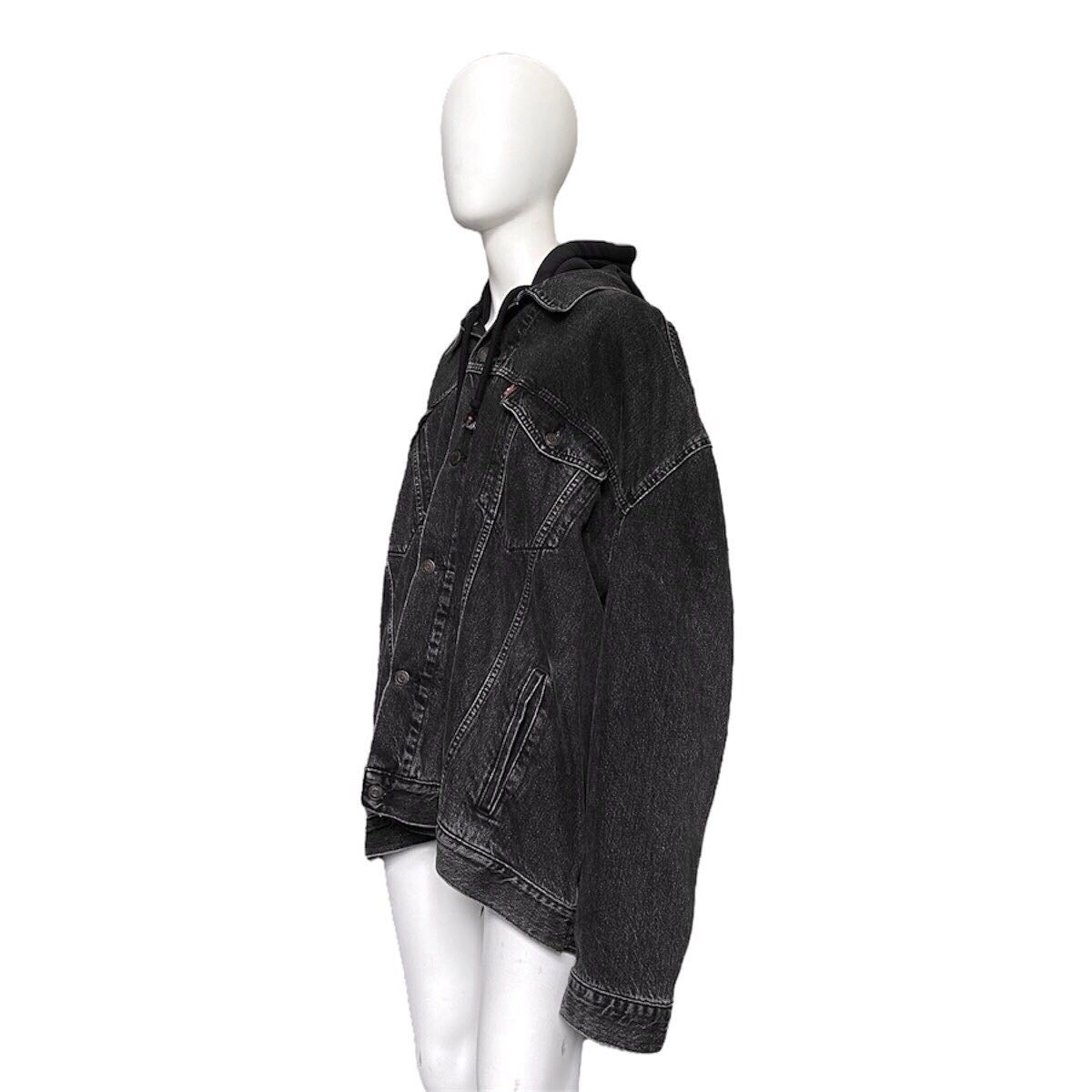 Vetements X Levis Spring 2017 black denim oversized denim jacket - 3