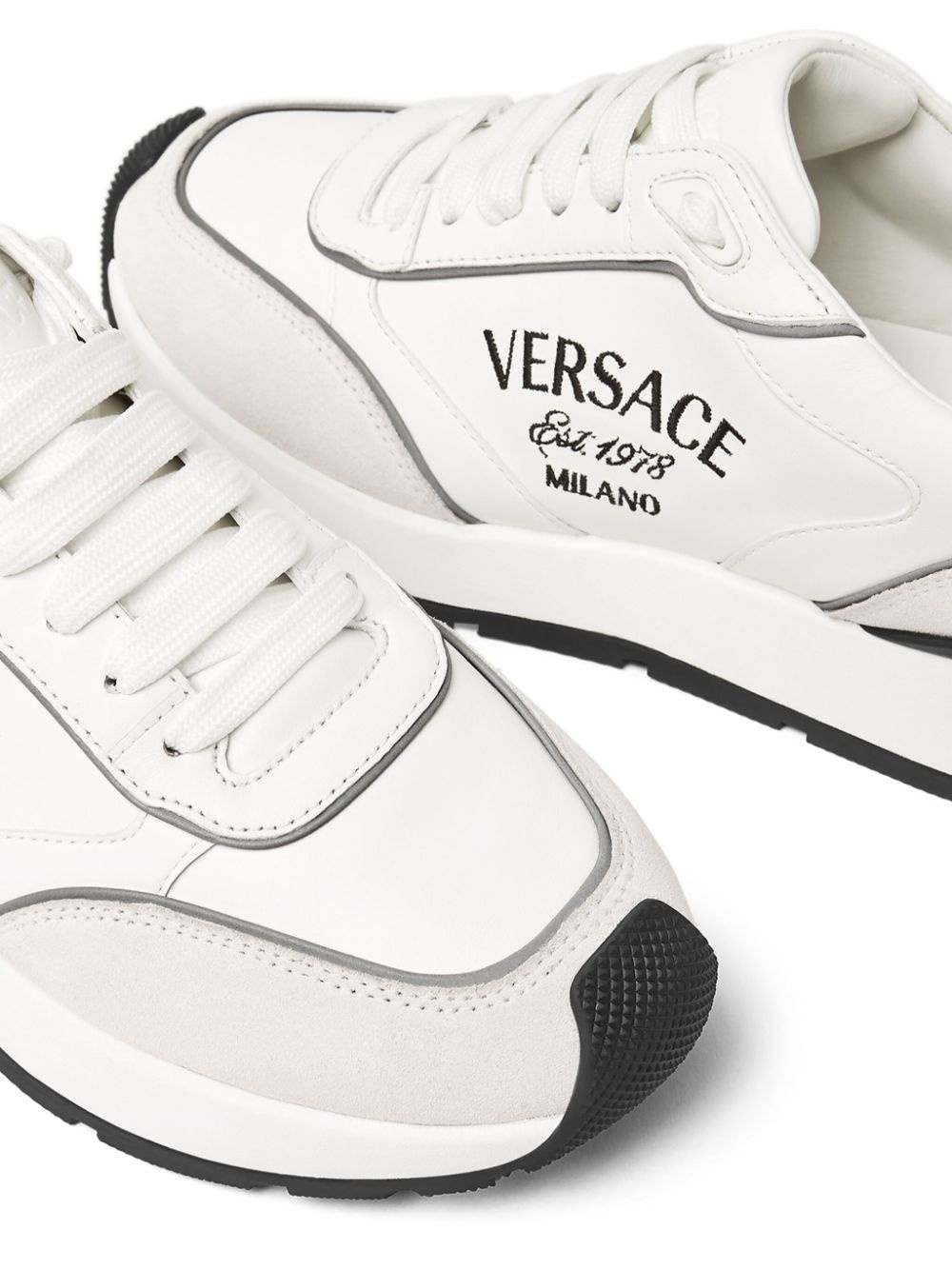 logo-embroidered panelled sneakers - 5