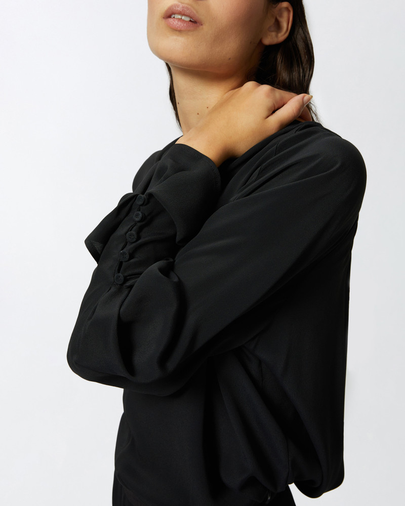 FLOWING V-NECK BLOUSE 5