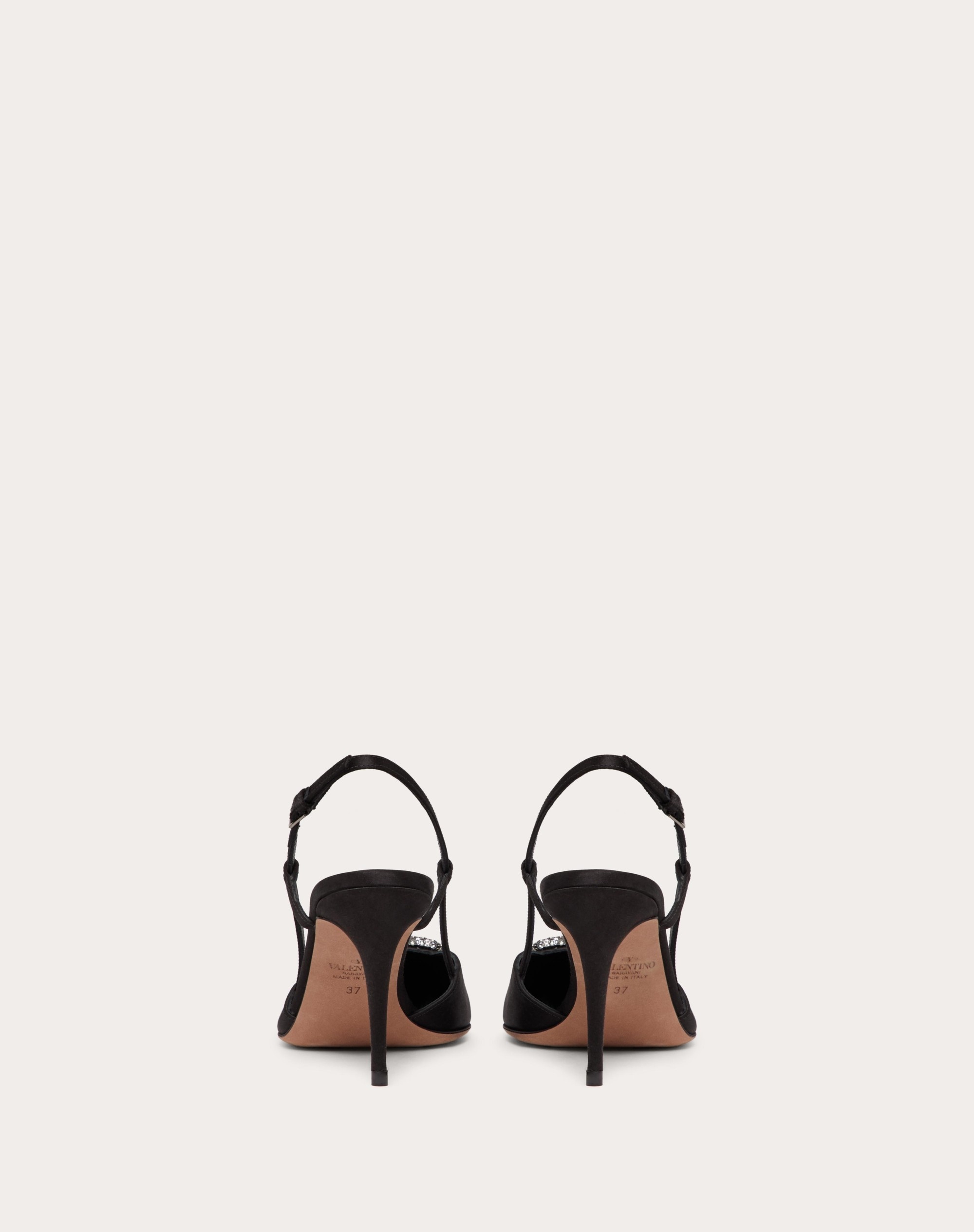 VLogo satin slingback pumps